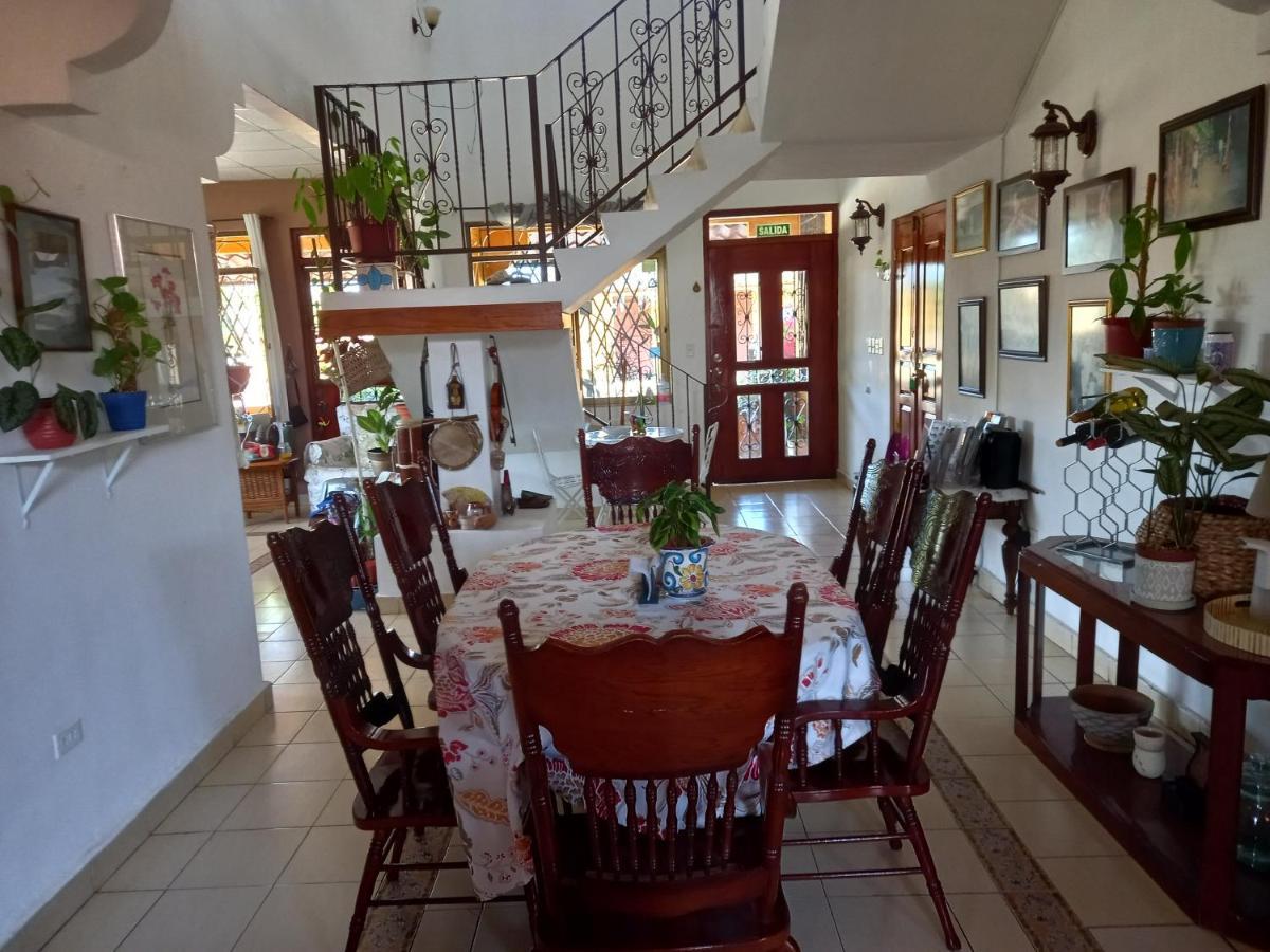 Hostel Kimmell / Hostal Familiar La Casita De Los Kimmell Las Tablas Ngoại thất bức ảnh