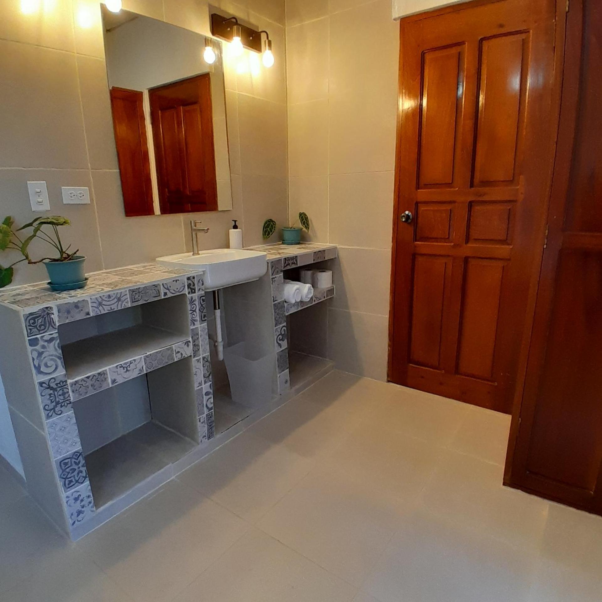 Hostel Kimmell / Hostal Familiar La Casita De Los Kimmell Las Tablas Ngoại thất bức ảnh